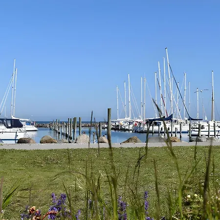 Hotel Kerteminde Strand Отель *